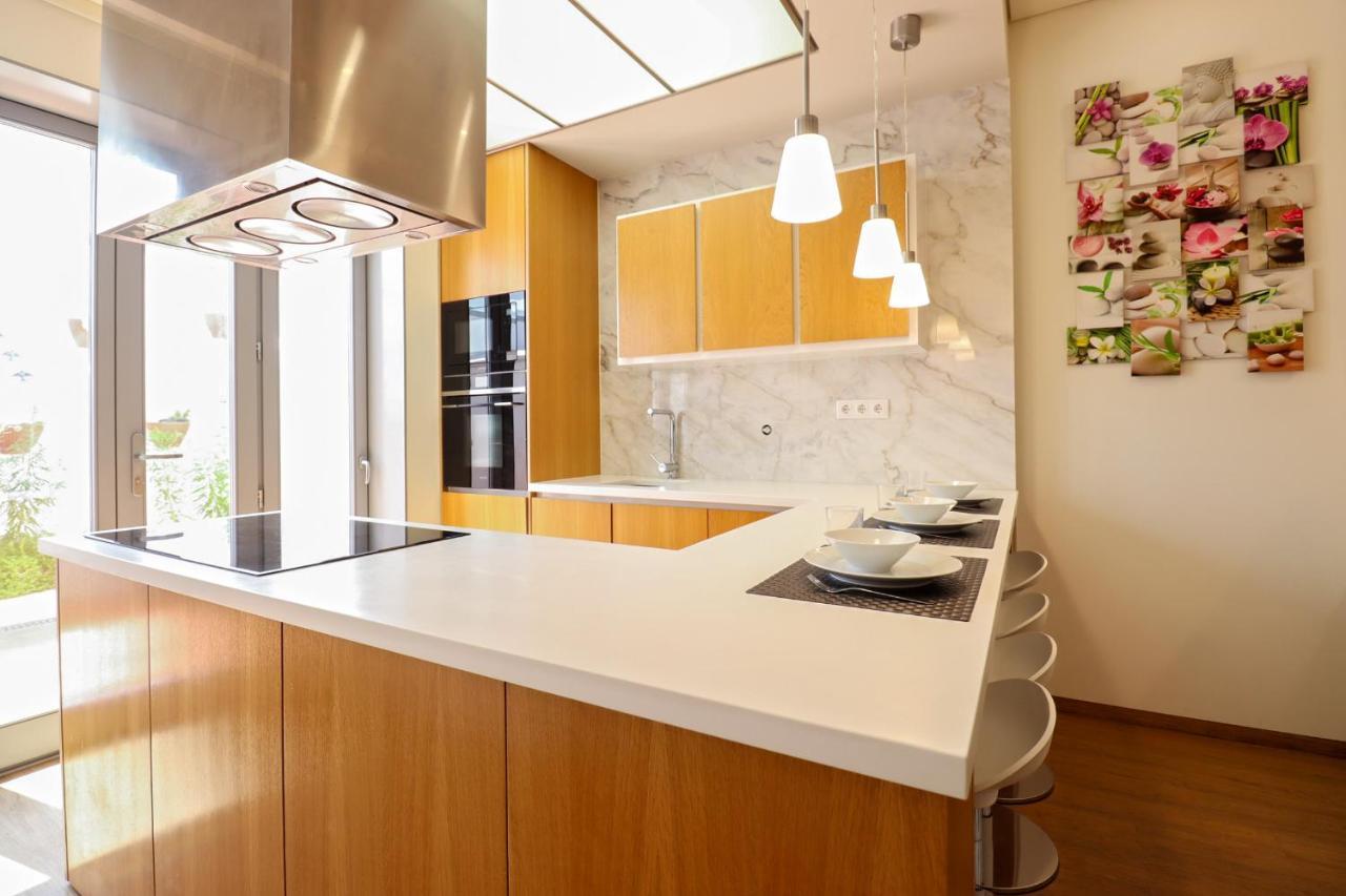 Ribeira Riverhouse - City Centre Duplex With Terrace Виана-ду-Каштелу Экстерьер фото