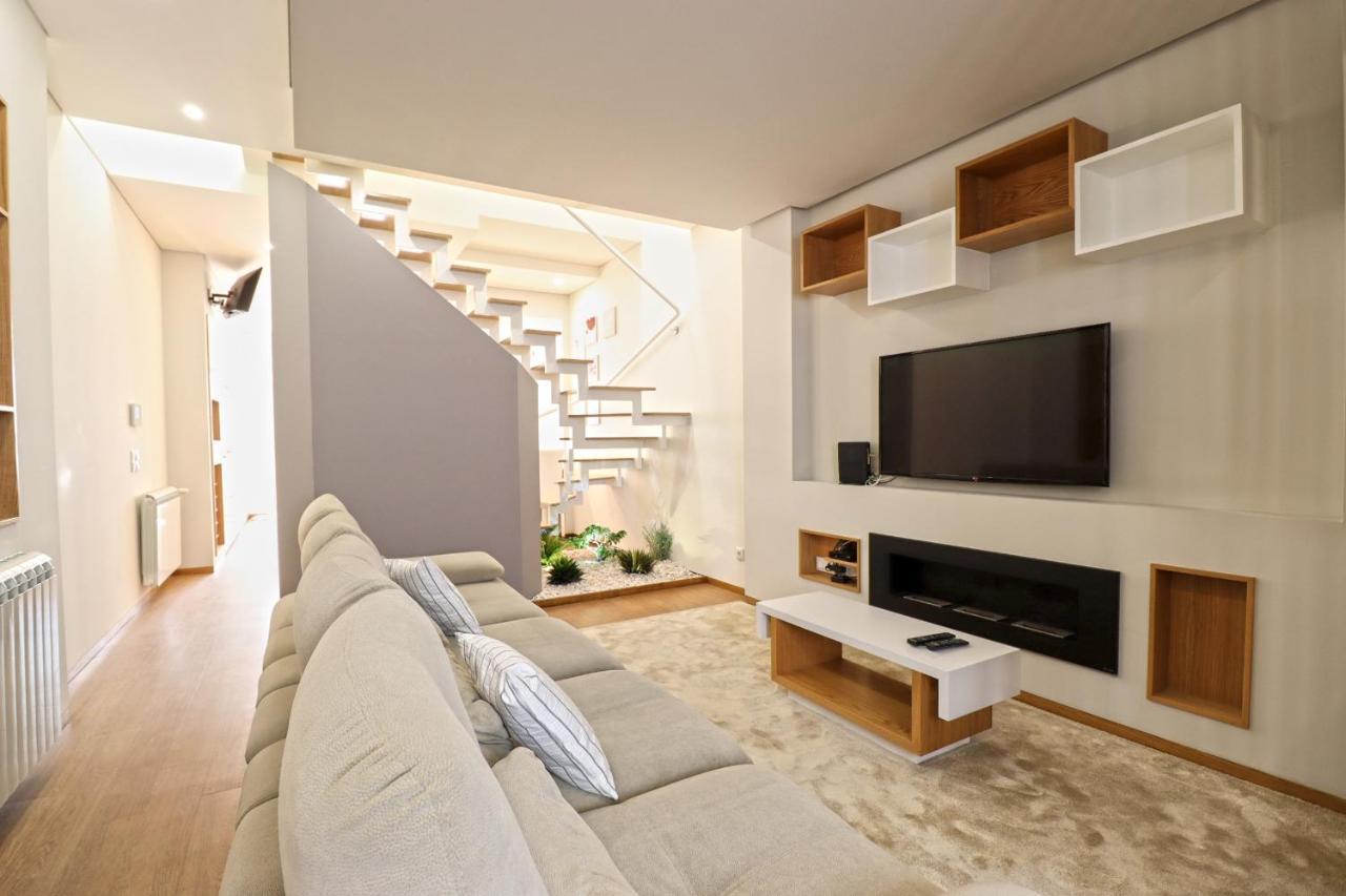 Ribeira Riverhouse - City Centre Duplex With Terrace Виана-ду-Каштелу Экстерьер фото